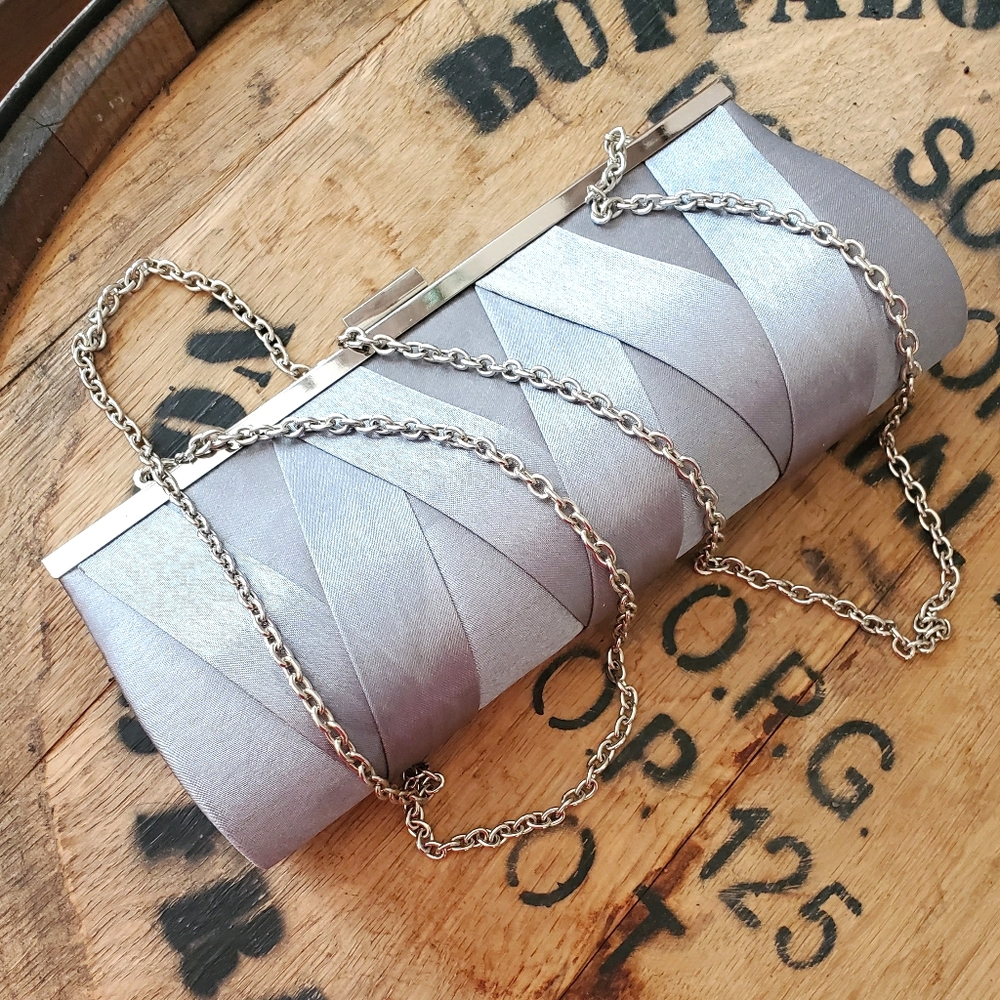 Charming Clutch/Shoulder Bag 😍